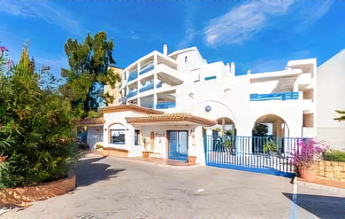 Residencial La Duquesa Suites Golf & Gardens San Luis de Sabinillas Exterior foto