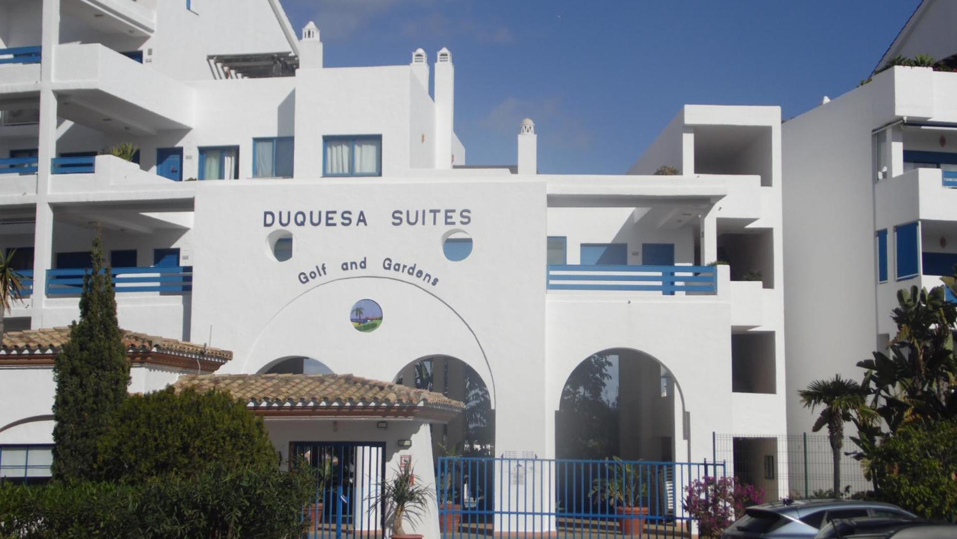Residencial La Duquesa Suites Golf & Gardens San Luis de Sabinillas Exterior foto
